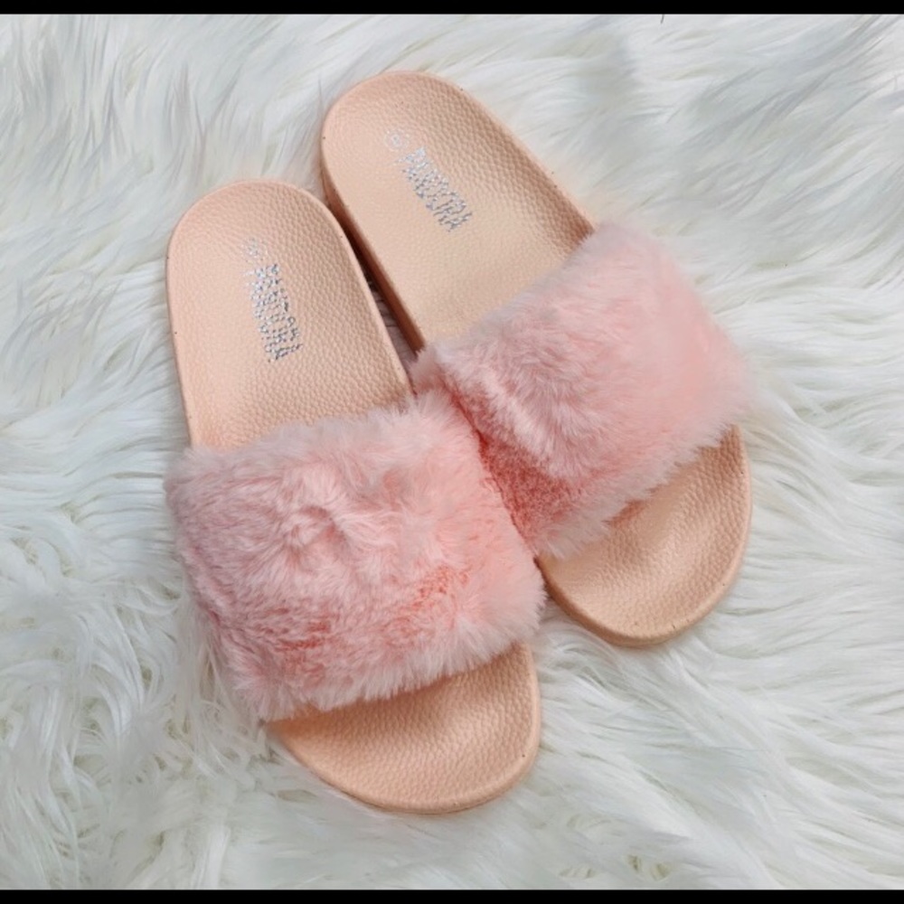 Pandora Pink Fur Slides